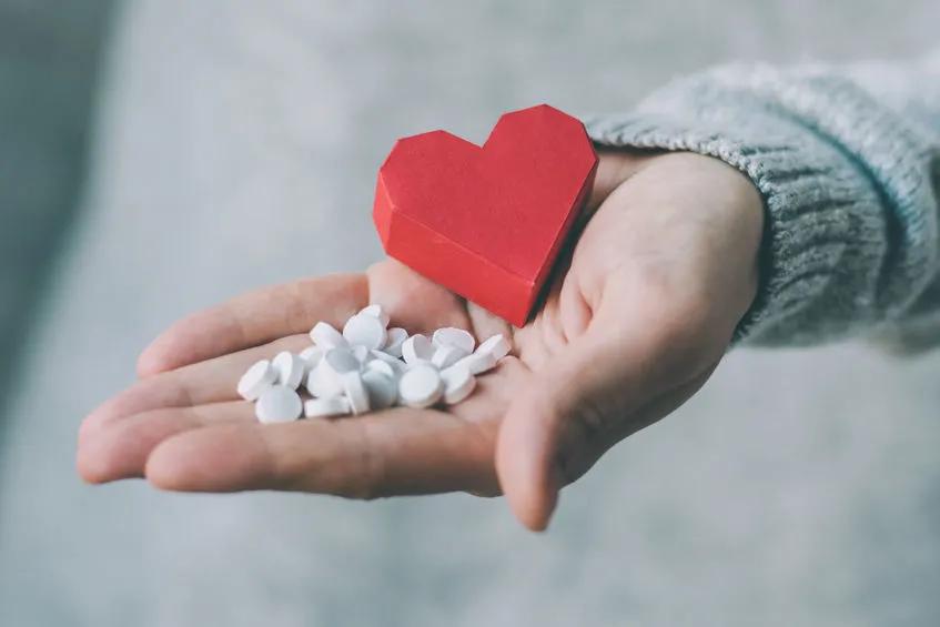 阿司匹林一天吃多大剂量适合,经常吃阿司匹林用药须知