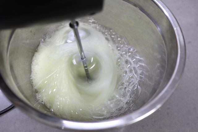 抹茶戚风蛋糕不用油,无油无糖蛋糕10寸