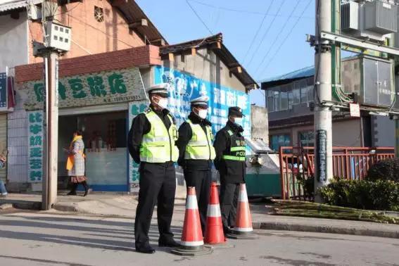 新型肺炎防控云南 (防控新型肺炎疫情云南警方在行动)