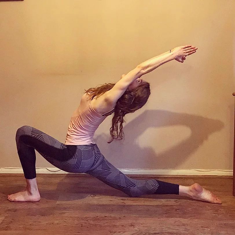 想要小腿又细又长学会这一套动作,小腿有些弯曲怎么变直