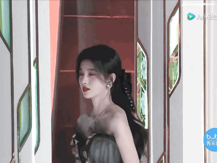 鞠婧祎氛围照,鞠婧祎满月之下演技