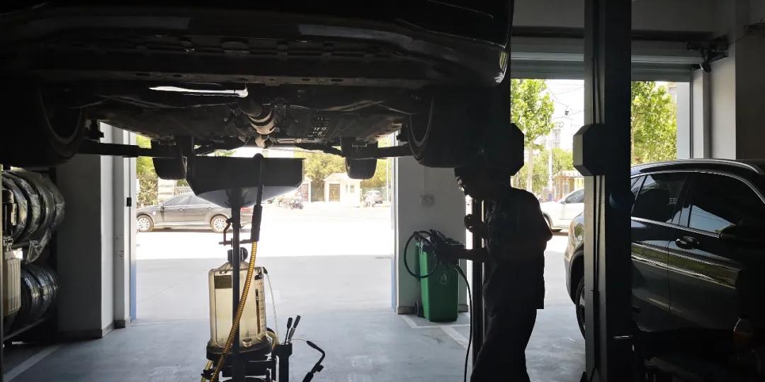 10万买吉利博越够吗,价格最高的一款吉利博瑞