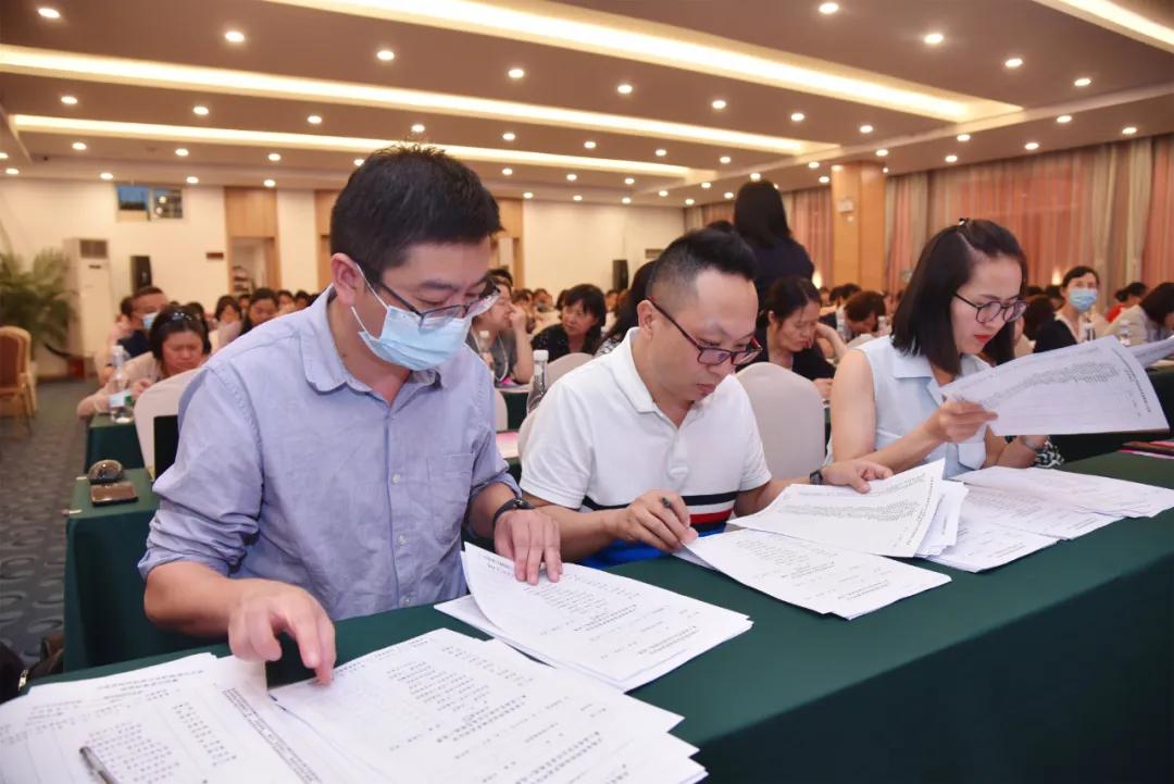 超声医师分会第三届委员会换届选举成立大会暨超声新技术的应用暨超声热点问题论坛学习班成功举办