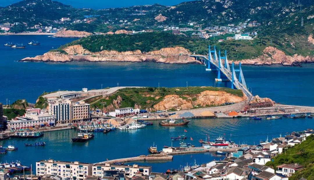 晨昏暮色正苏醒，这是我爱的舟山