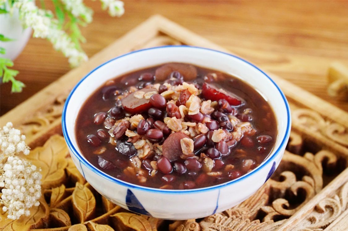 秋季三款补脾暖胃养生杂粮粥,秋天要多吃这三黑粥