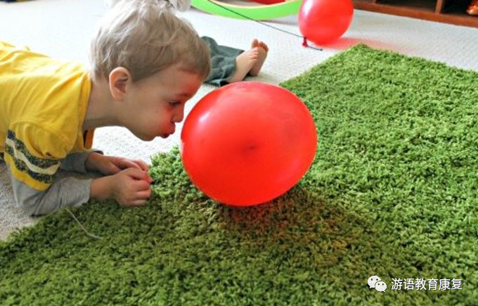 1岁宝宝吹气游戏大全,教宝宝说话这2个小游戏简单有效