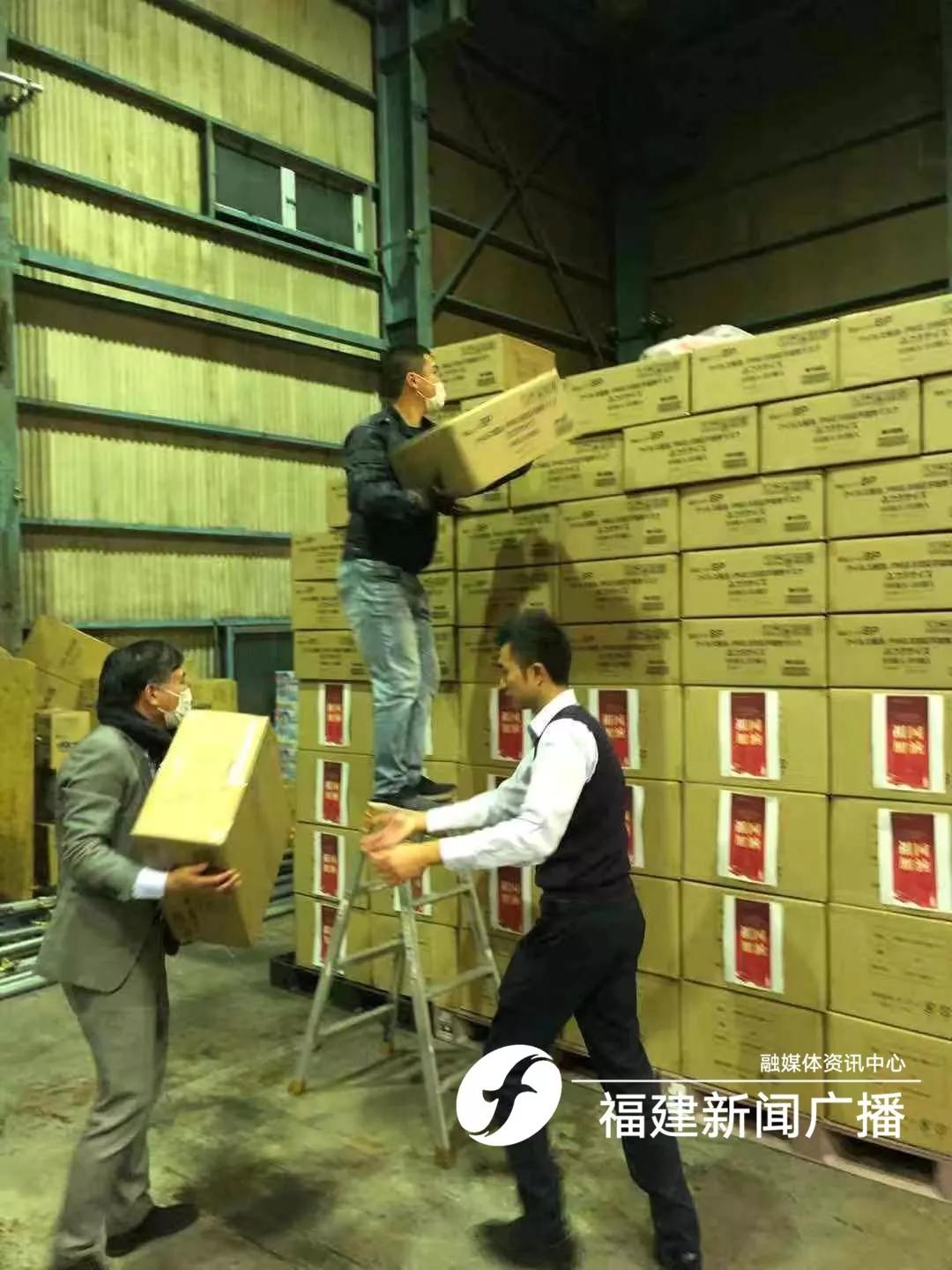 大量口罩寄到国外,112万只医用口罩漂洋过海