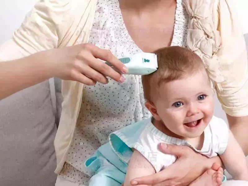 宝宝一理发就哭闹只是因为害怕吗,宝宝理发时总是哭怎么办