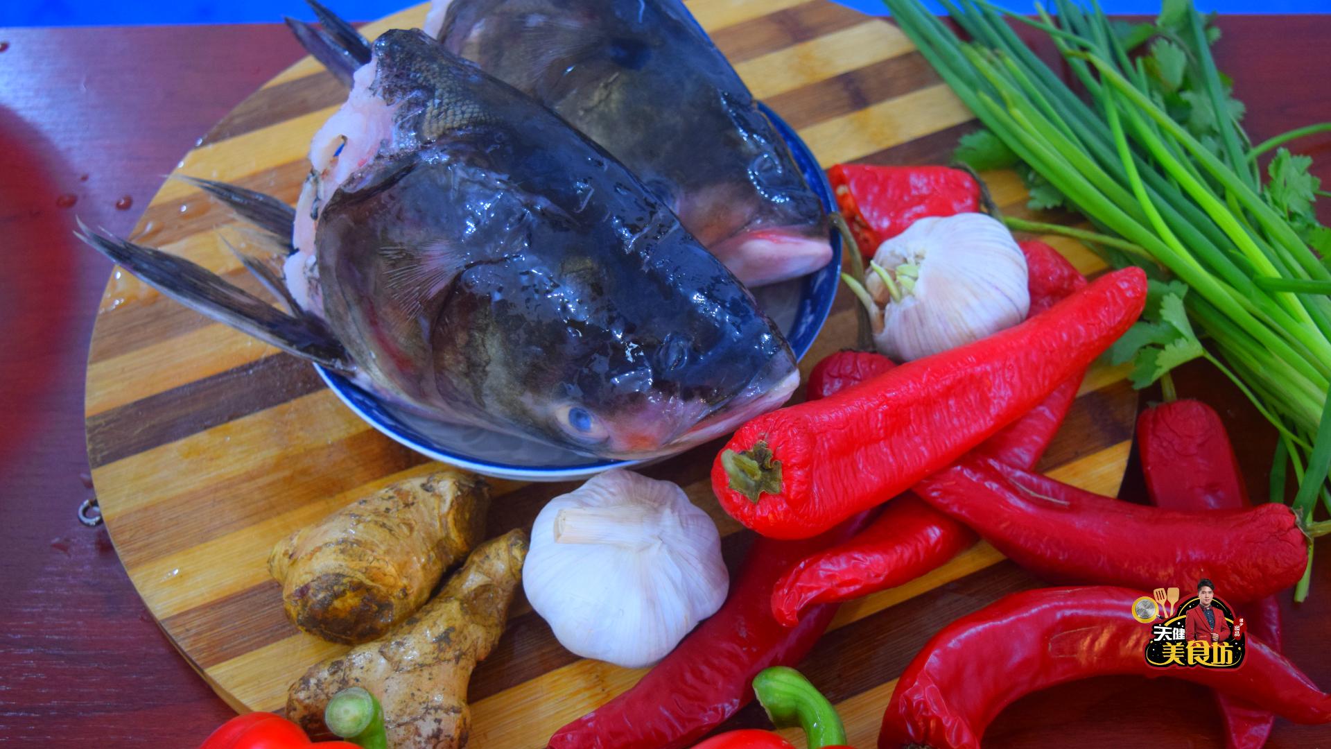 终于找到了正宗剁椒鱼头,剁椒鱼头这样做8分钟搞定