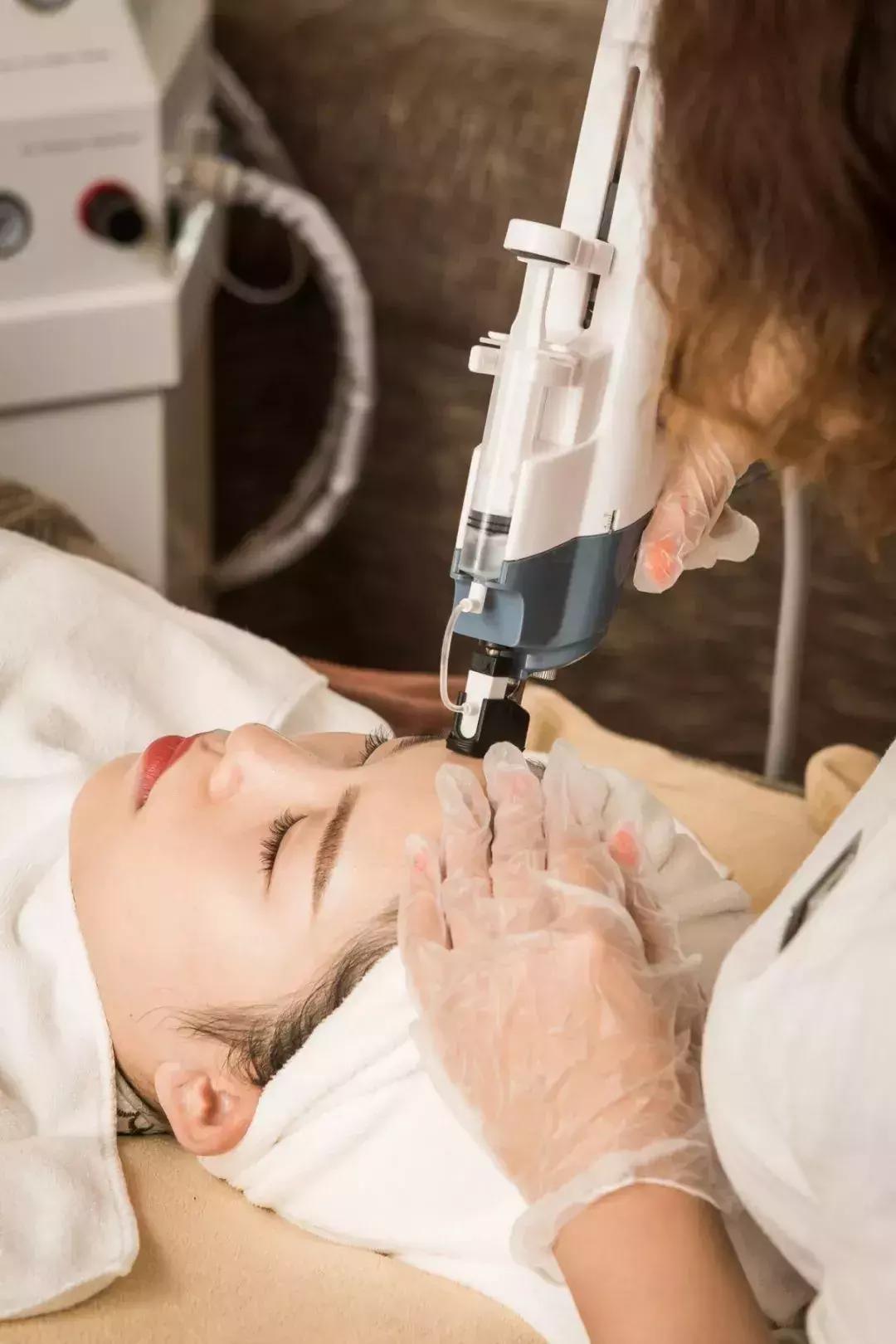 火爆欧洲、迪拜的“漂浮舱”来天津了!躺45分钟等于睡眠8小时