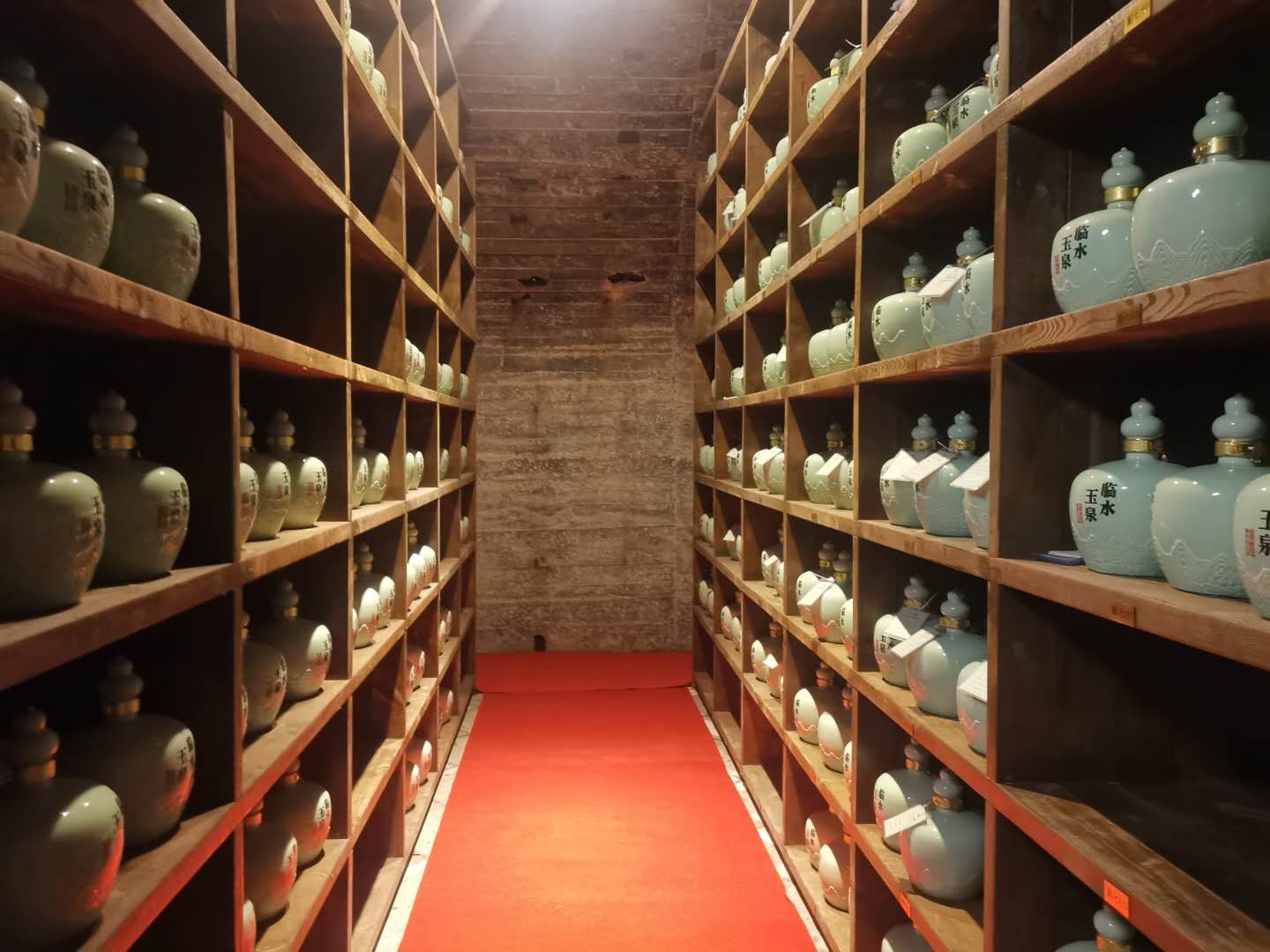 白酒收藏20年以上还能喝吗,纯粮食酒能存放二十年还能不能喝