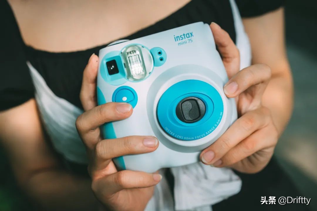 富士拍立得instaxmini7s一直响,富士instaxmini7s拍立得用法