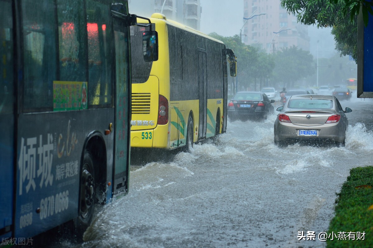 车子被水淹了4s店修理要3万多,车被水淹了怎么办保险赔吗