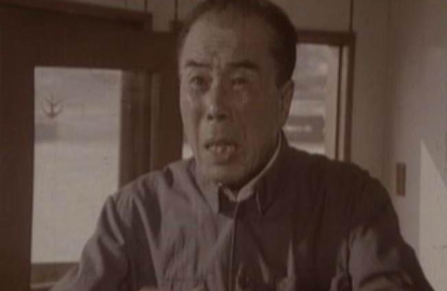 既有实至名归的双黄蛋，也有宁缺毋滥的空缺，最早那届金鸡奖好刚