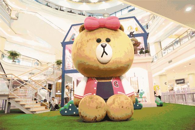 布朗熊可妮兔搞怪版,布朗熊与可妮兔网红打卡