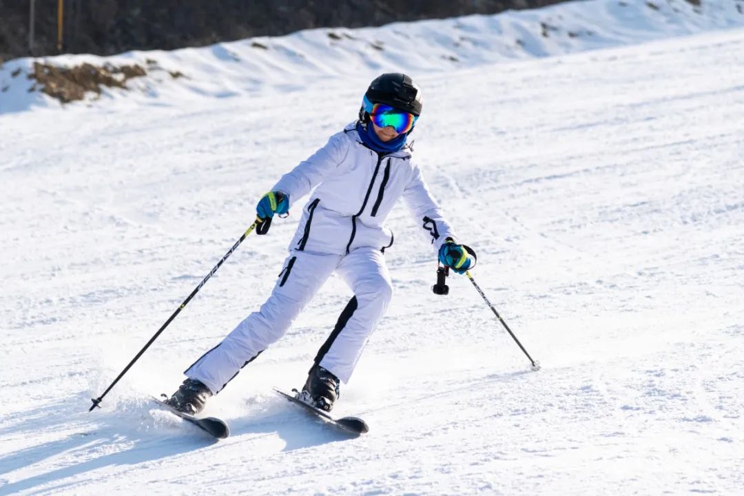 济南卧虎山滑雪场门票多少钱,济南滑雪场滑雪攻略