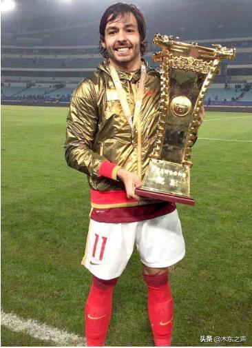 国足归化球员阿兰洛国富,国足归化洛国富