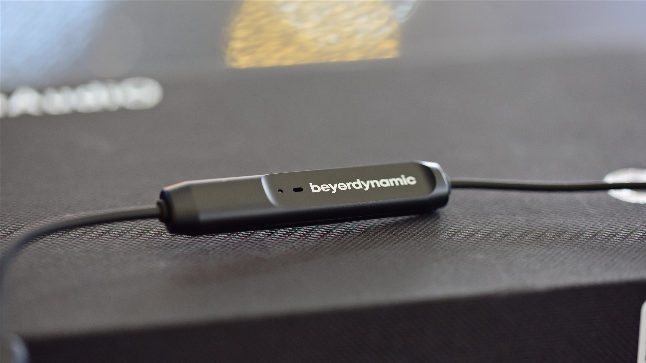 千元级蓝牙耳机测评,拜亚动力FREEBYRD旗舰真无线耳机