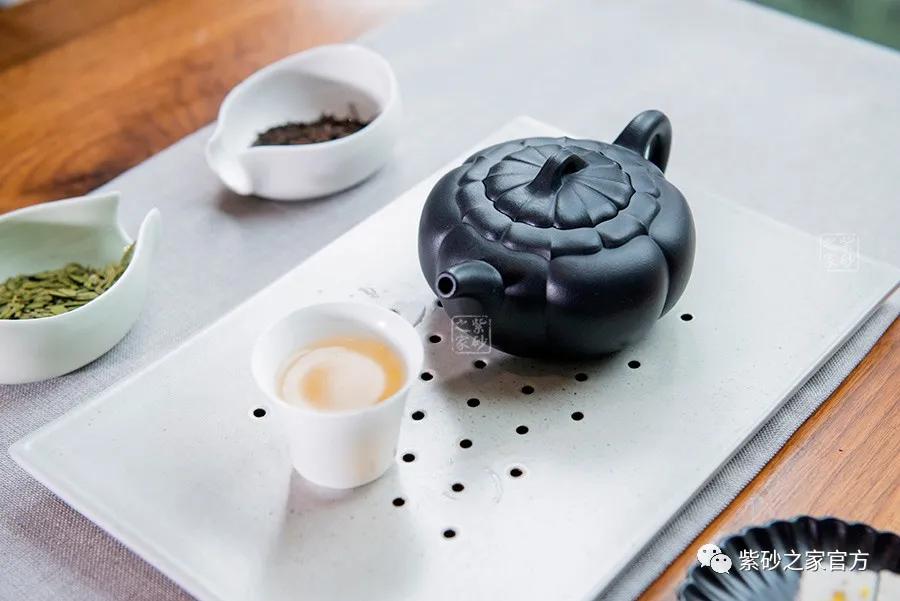 紫砂壶价格走势最新消息表,今年紫砂壶价格趋势