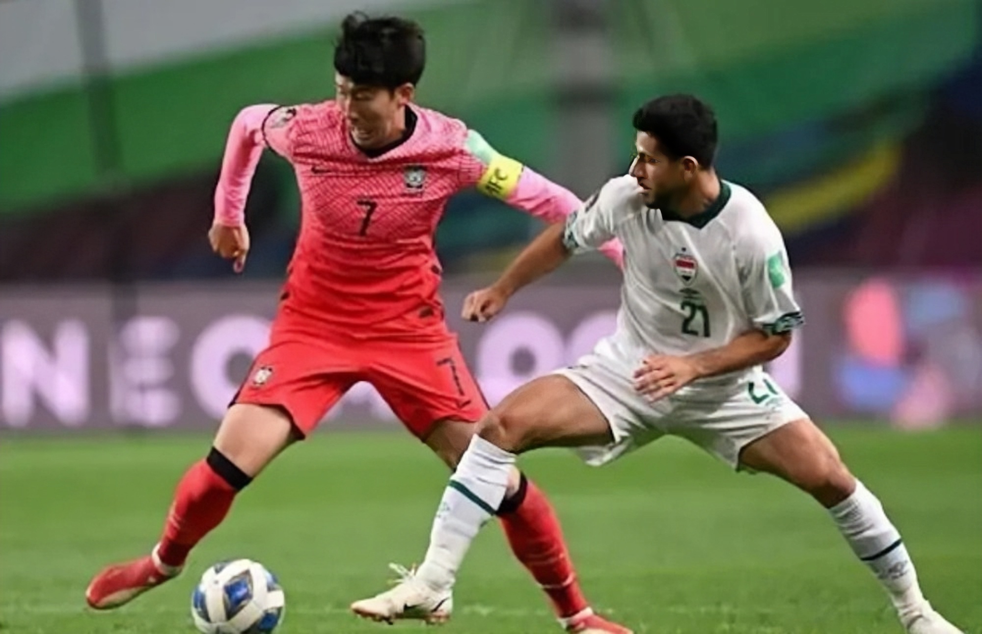 韩国男足2-1逆转日本图片,韩国男足2-1逆转中国队