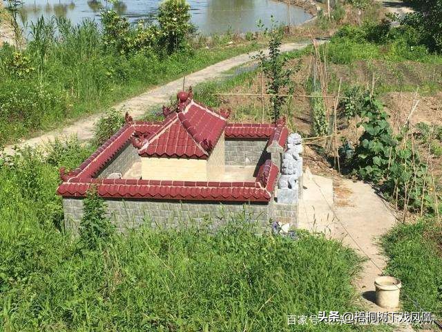 火化后再土葬要不要骨灰盒,火化后骨灰盒可以回乡土葬吗