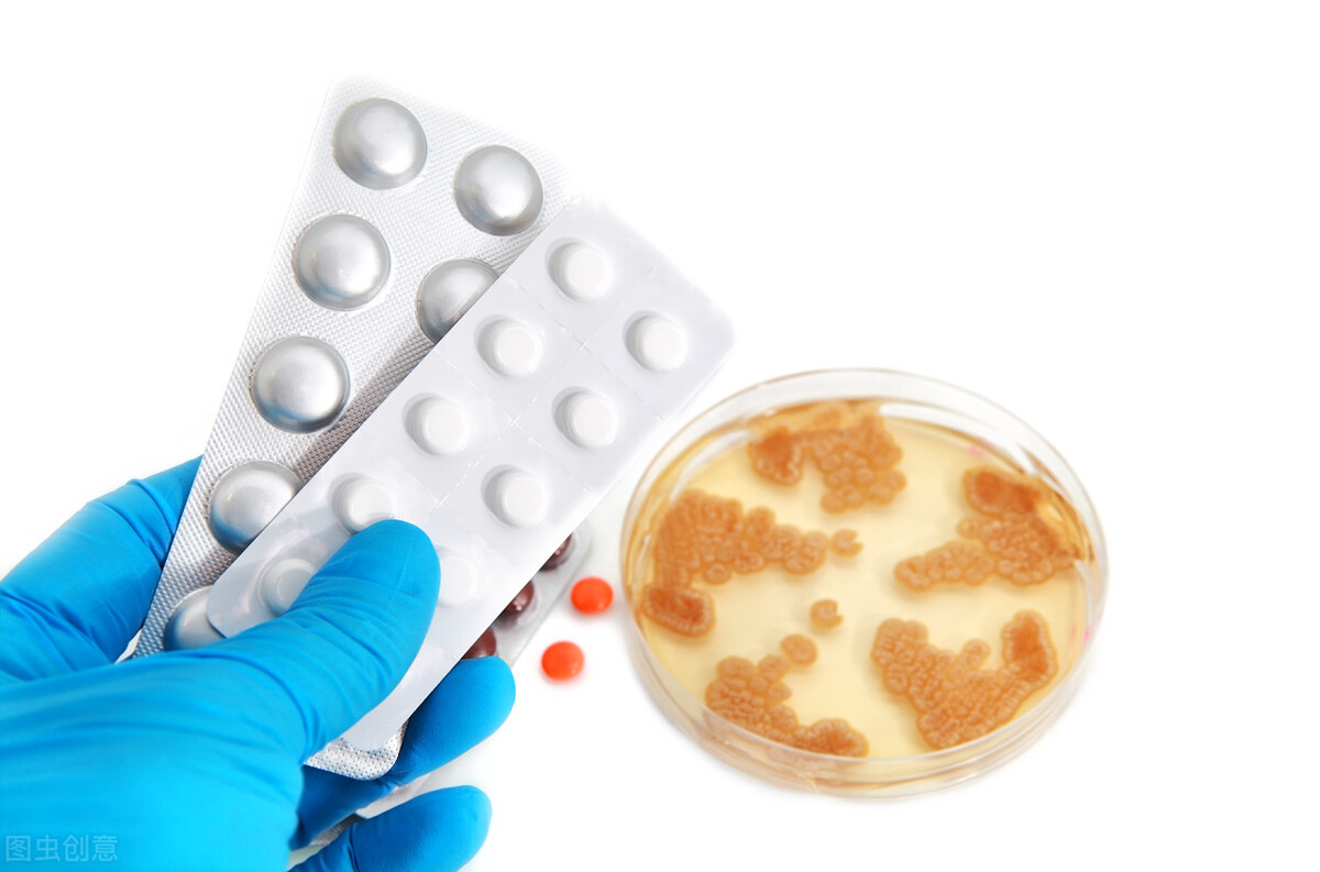 同为抗生素阿莫西林与头孢的区别,阿莫西林和头孢消炎有什么区别