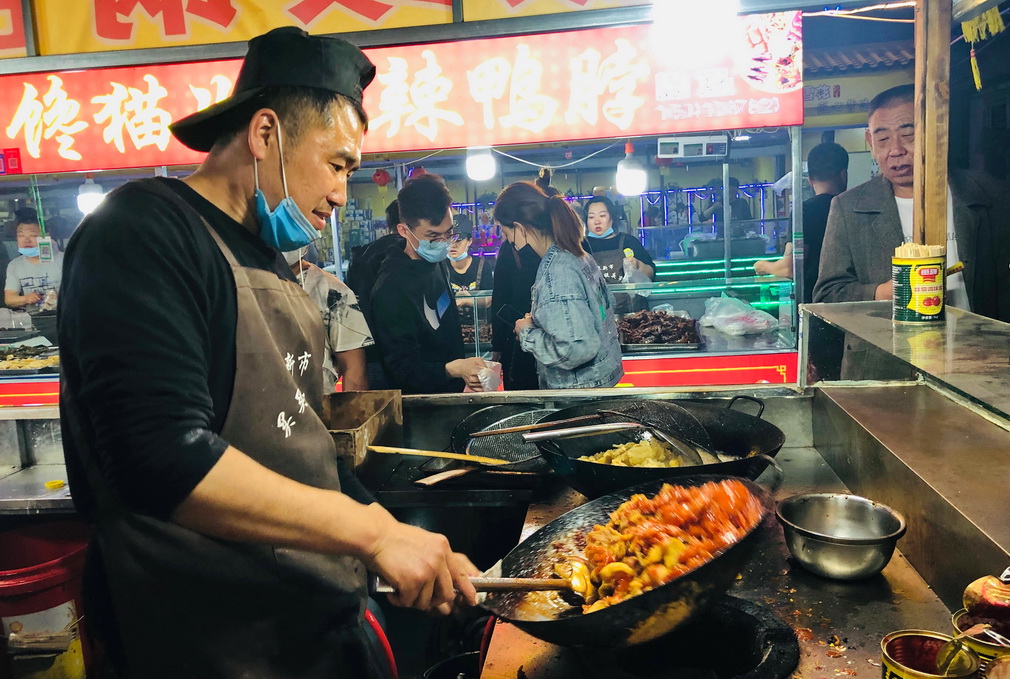 阜新夜市鱿鱼,阜新锅包肉夜市