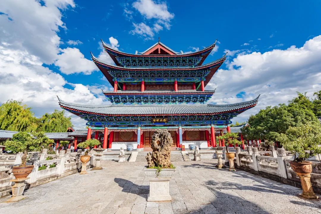 丽江是一个让人念念不忘的地方,丽江一个充满诗情画意的地方