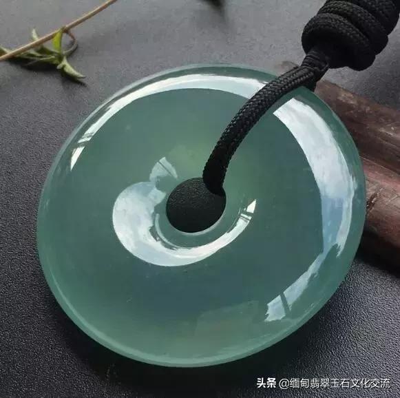翡翠雕刻房子造型寓意,翡翠雕刻蚂蚁和虫子寓意