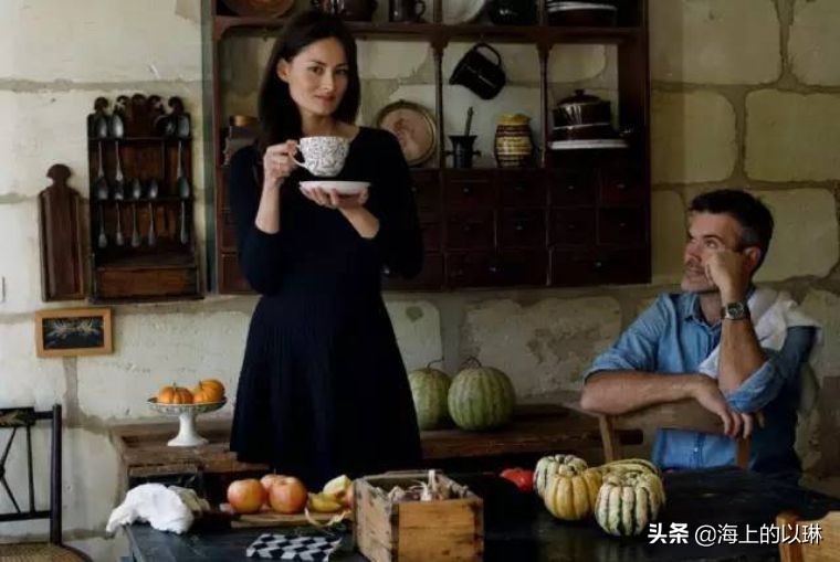 这位43岁的中法混血美女，把乡间的时光过成诗意的时尚生活