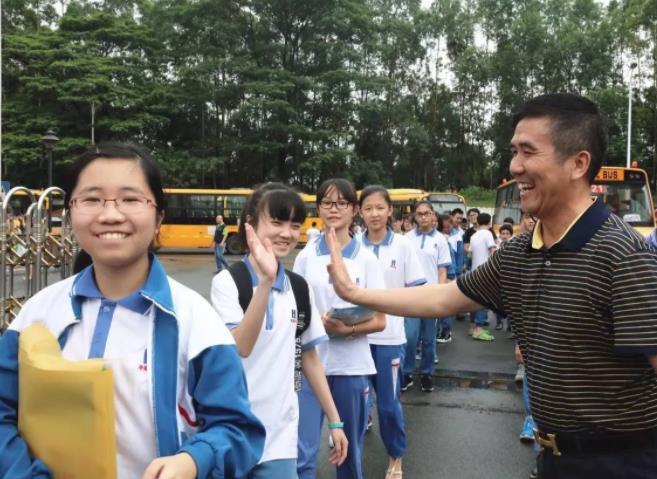 中考考了350分上哪个高中,中考考了300分该怎么办