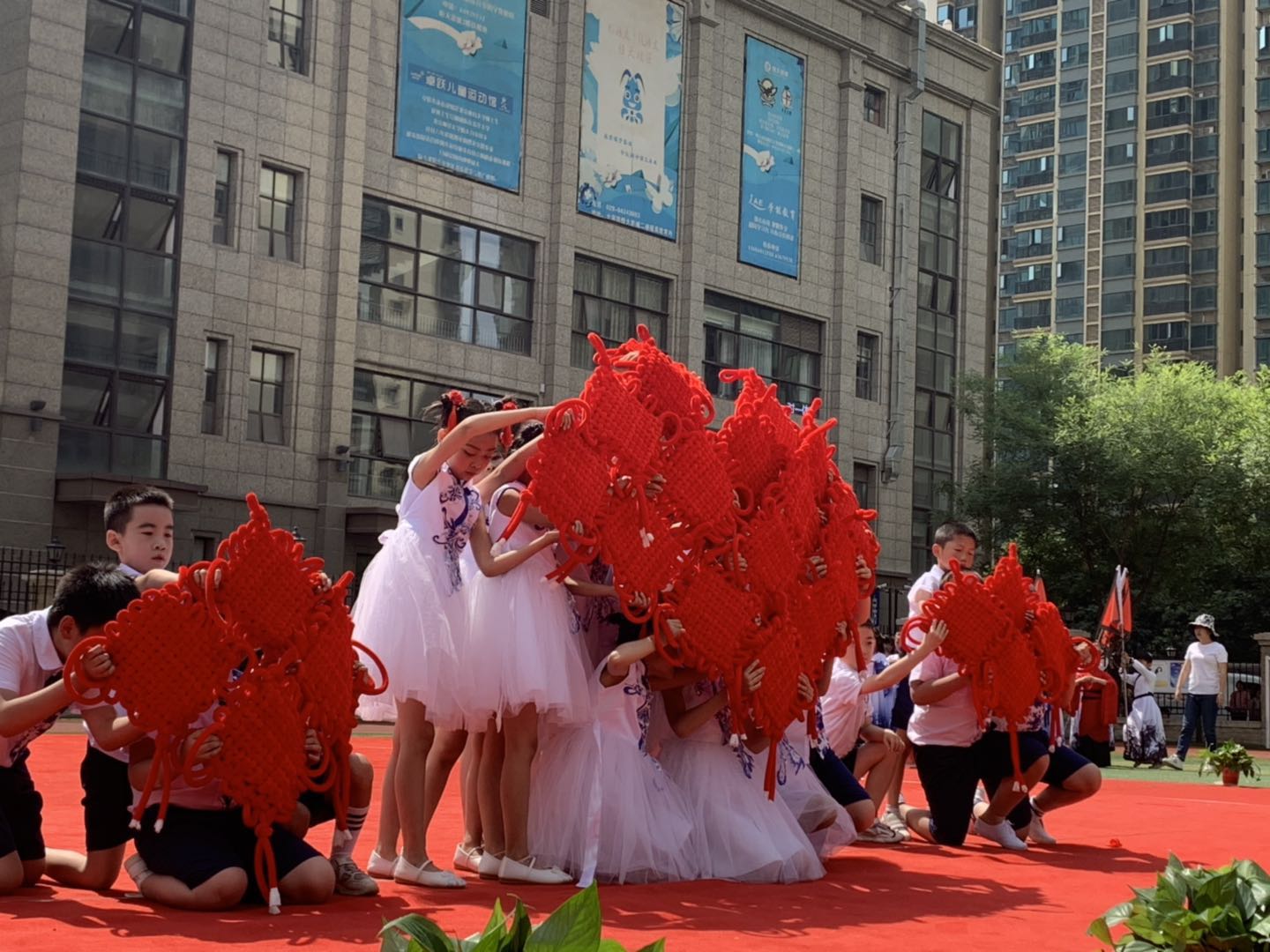 小学快乐迎六一文艺汇演,西安博迪恒大城小学2024年运动会