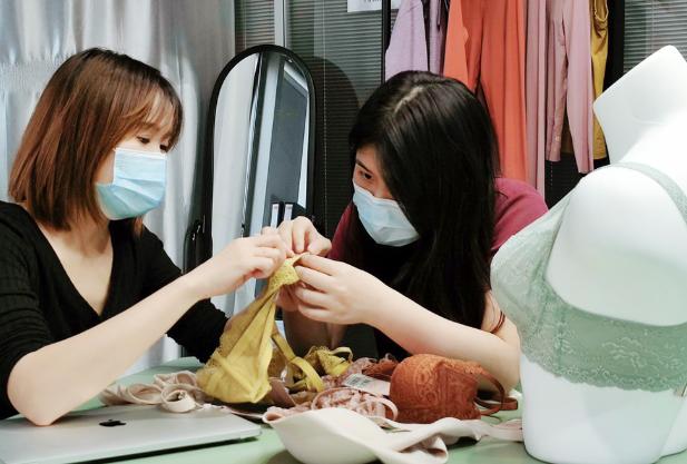 又美又撩的蕾丝内衣，舒适度也是杠杠的