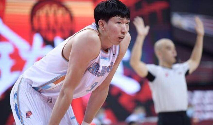 周琦加盟墨尔本什么时候到,周琦签约墨尔本凤凰下月归队