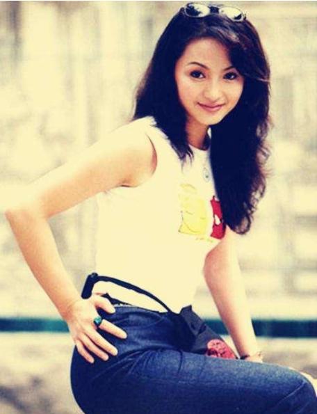 演还珠格格香妃刘丹还活着吗,当年还珠里的香妃刘丹