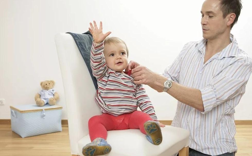 宝宝春捂怎么捂才恰到好处,婴儿春捂秋冻的正确方式