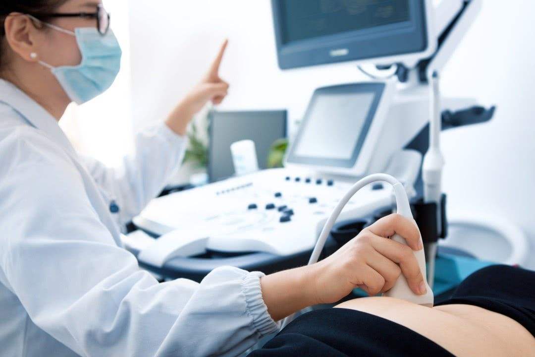 高龄产妇与年轻产妇生孩子的差别,46岁高龄产妇产子完整版