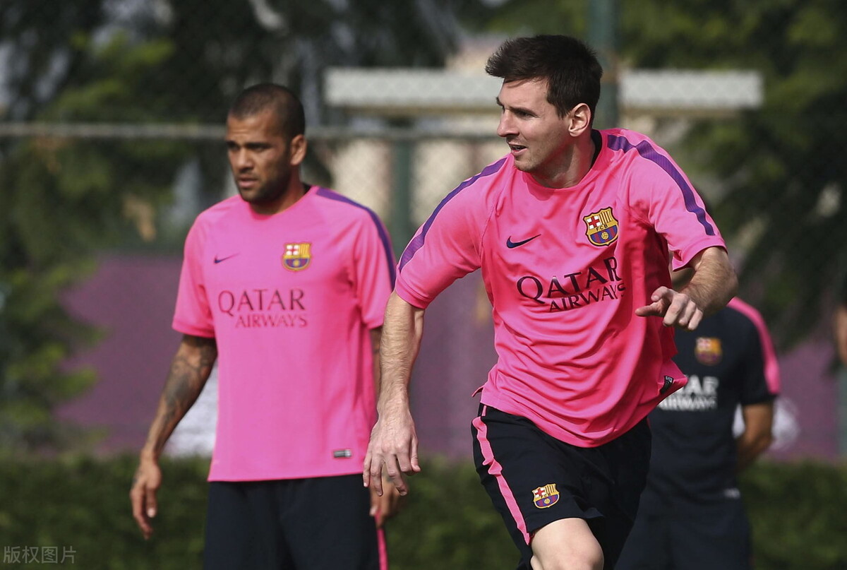 绿茵场上的风景,绿茵场上惊艳的照片