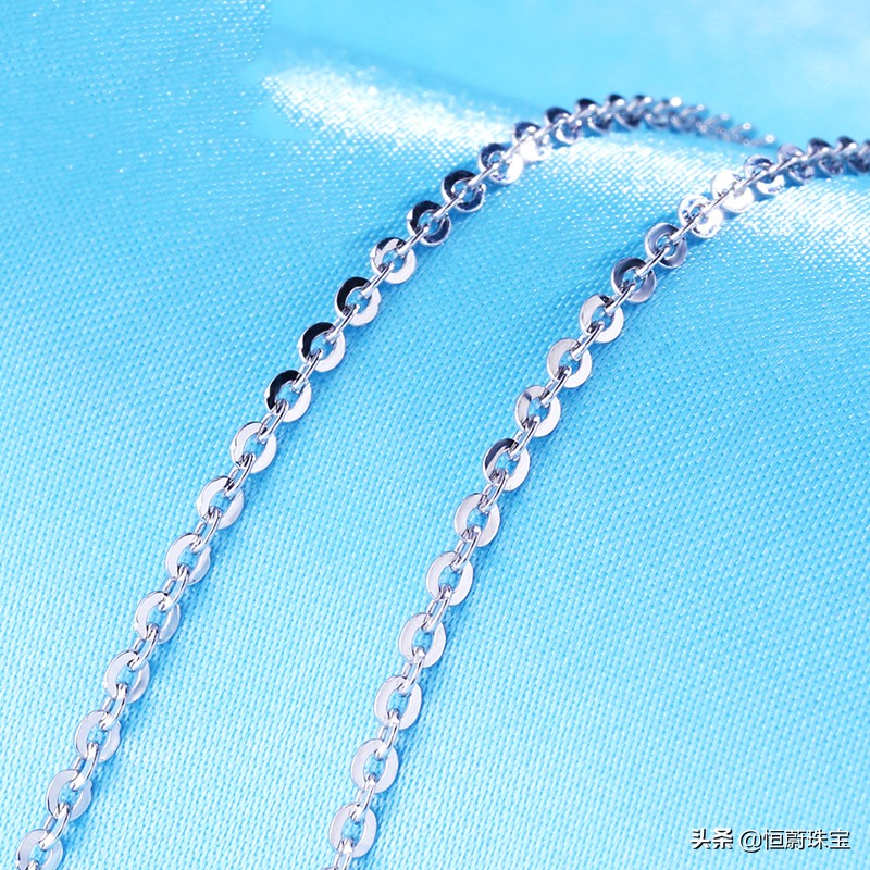 女士项链肖邦链,18k蛇骨链肖邦链盒子链哪款更好看