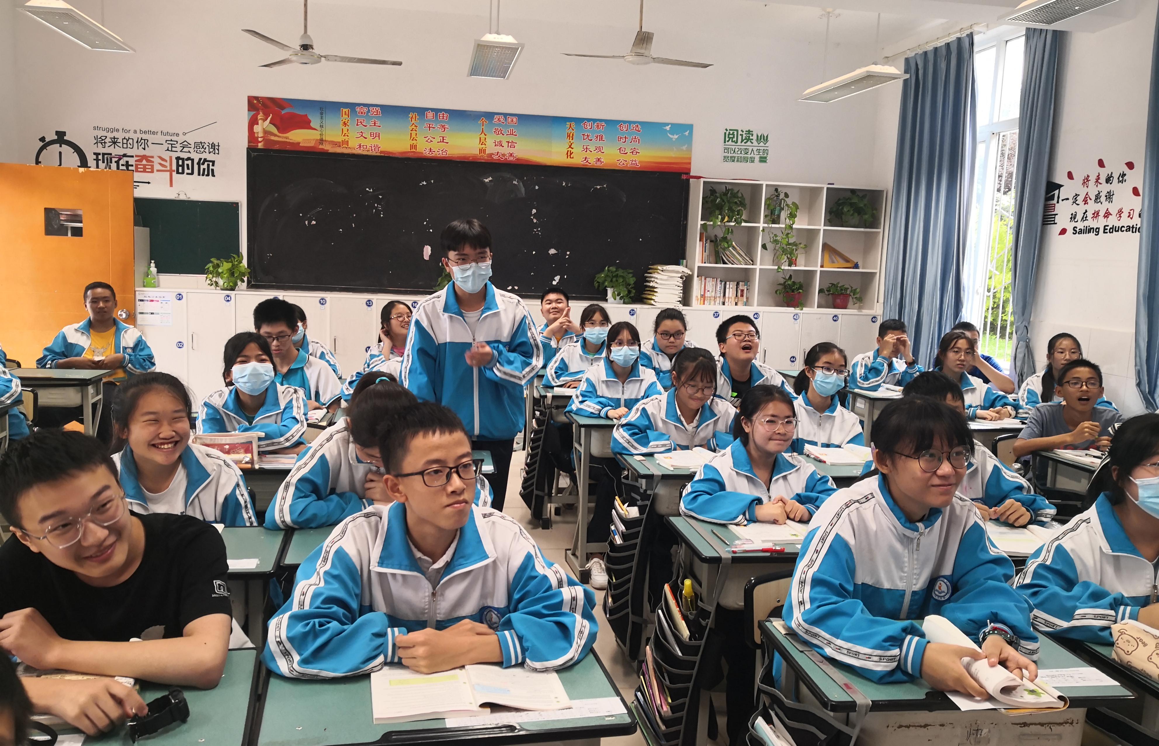 普通话百年伟业手抄报内容写什么,普通话百年伟业时代新篇内容