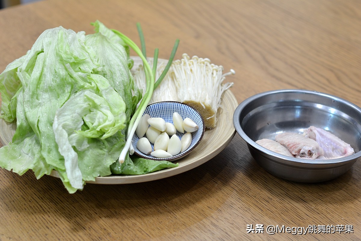 母女俩午餐简单又好吃,一家三口精致午餐