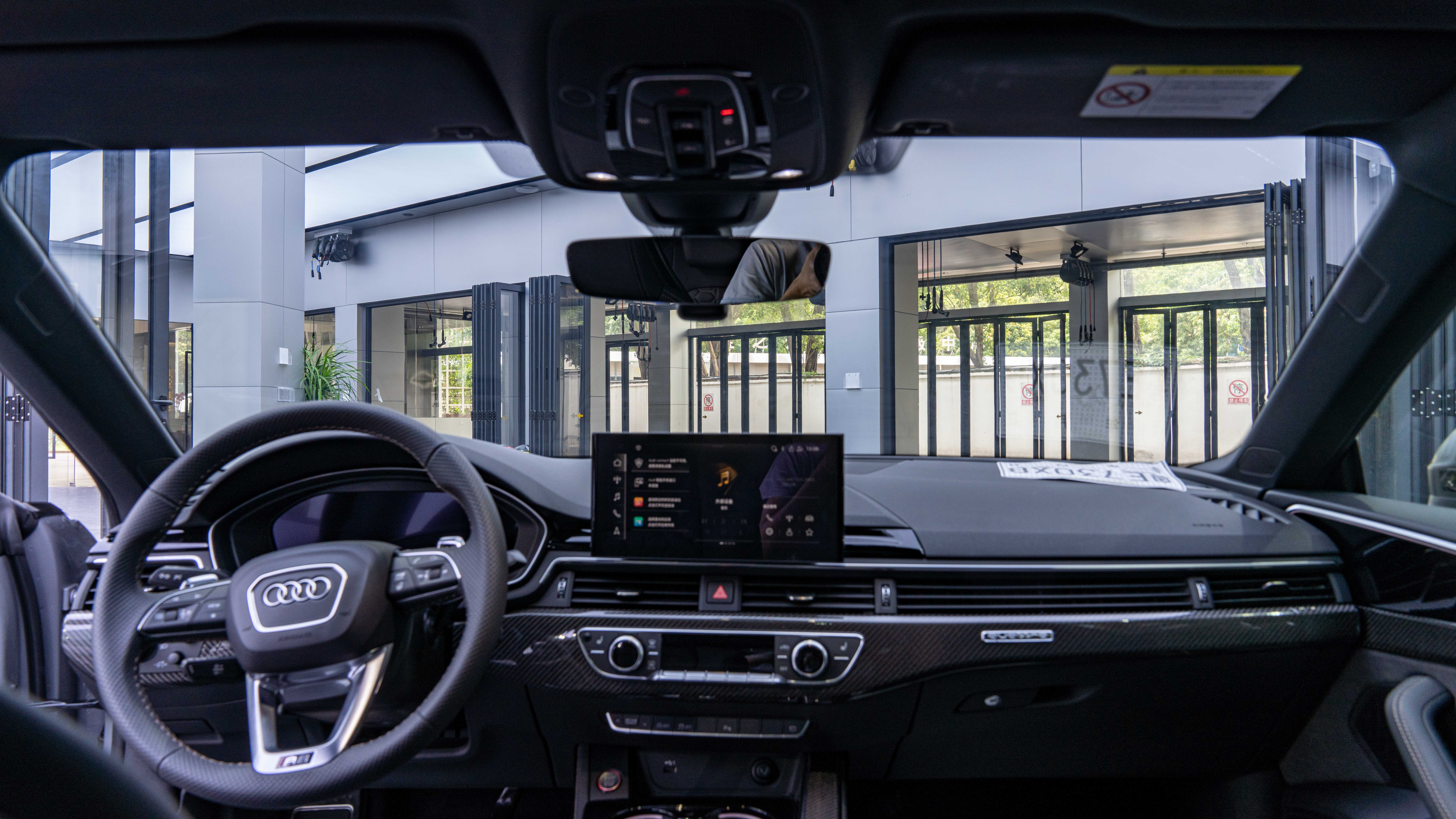 汽车窗户贴膜多久不能开窗户,为啥贴了膜不能开窗啊