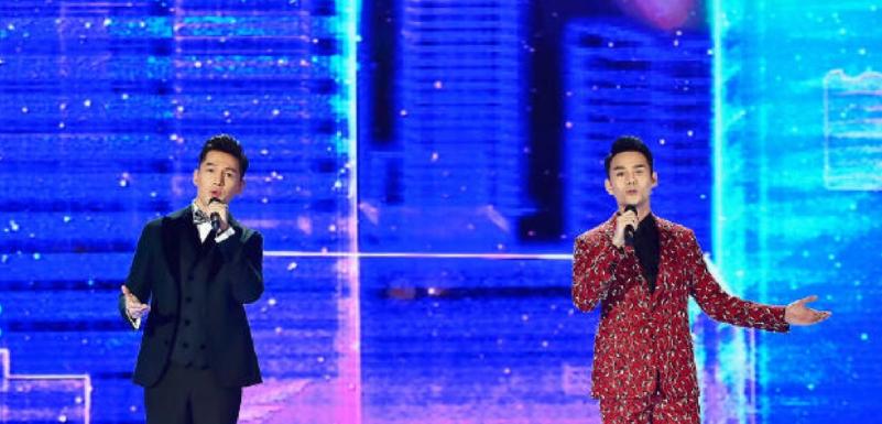 王菲孙俪演唱会唱歌,王菲孙俪同台演唱