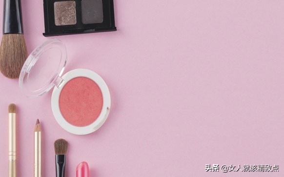 开化妆工作室怎么找店面,开化妆店选择什么样区域开店