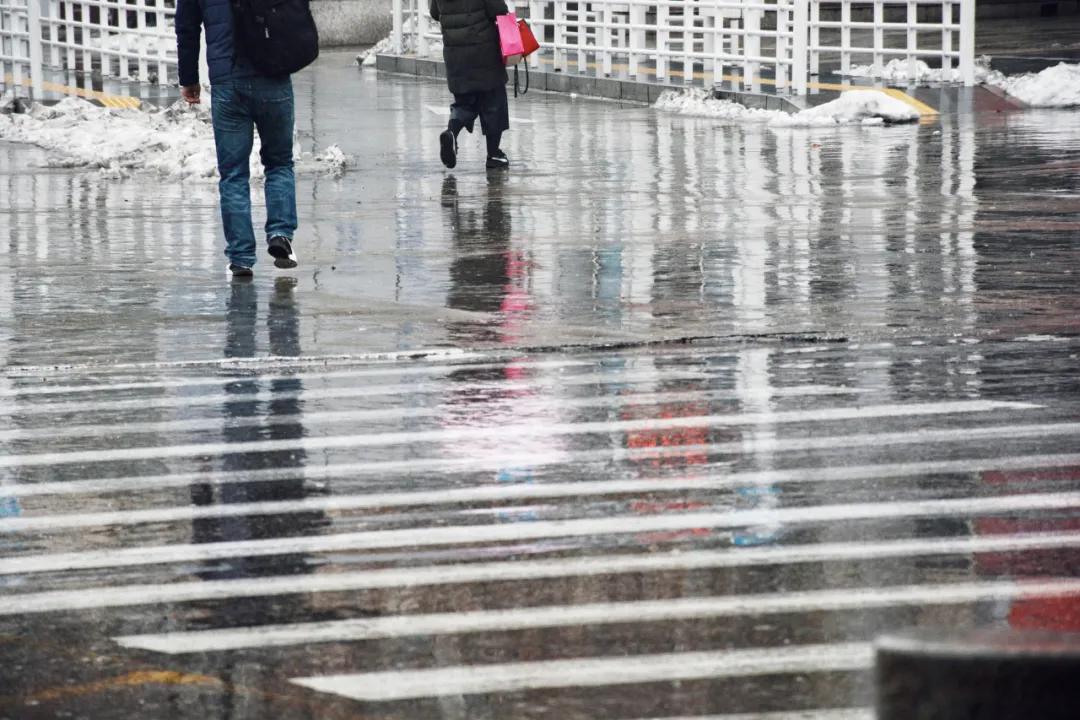 不倒翁小姐姐事件,陕西不倒翁小姐姐