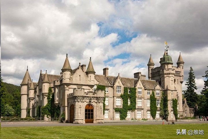 哈里王子和梅根住在哪里,哈里梅根豪宅被曝光