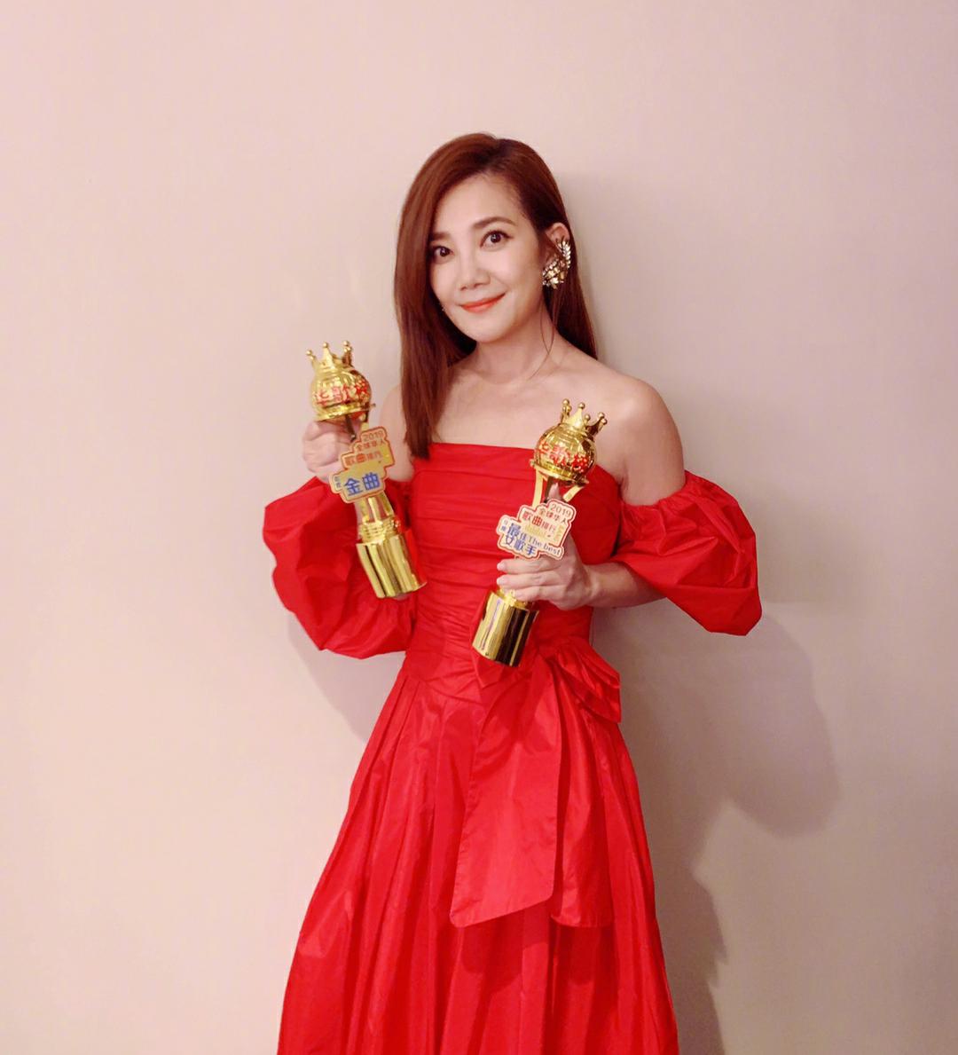 梁静茹爱一个人真的需要勇气,梁静茹结束12年的感情