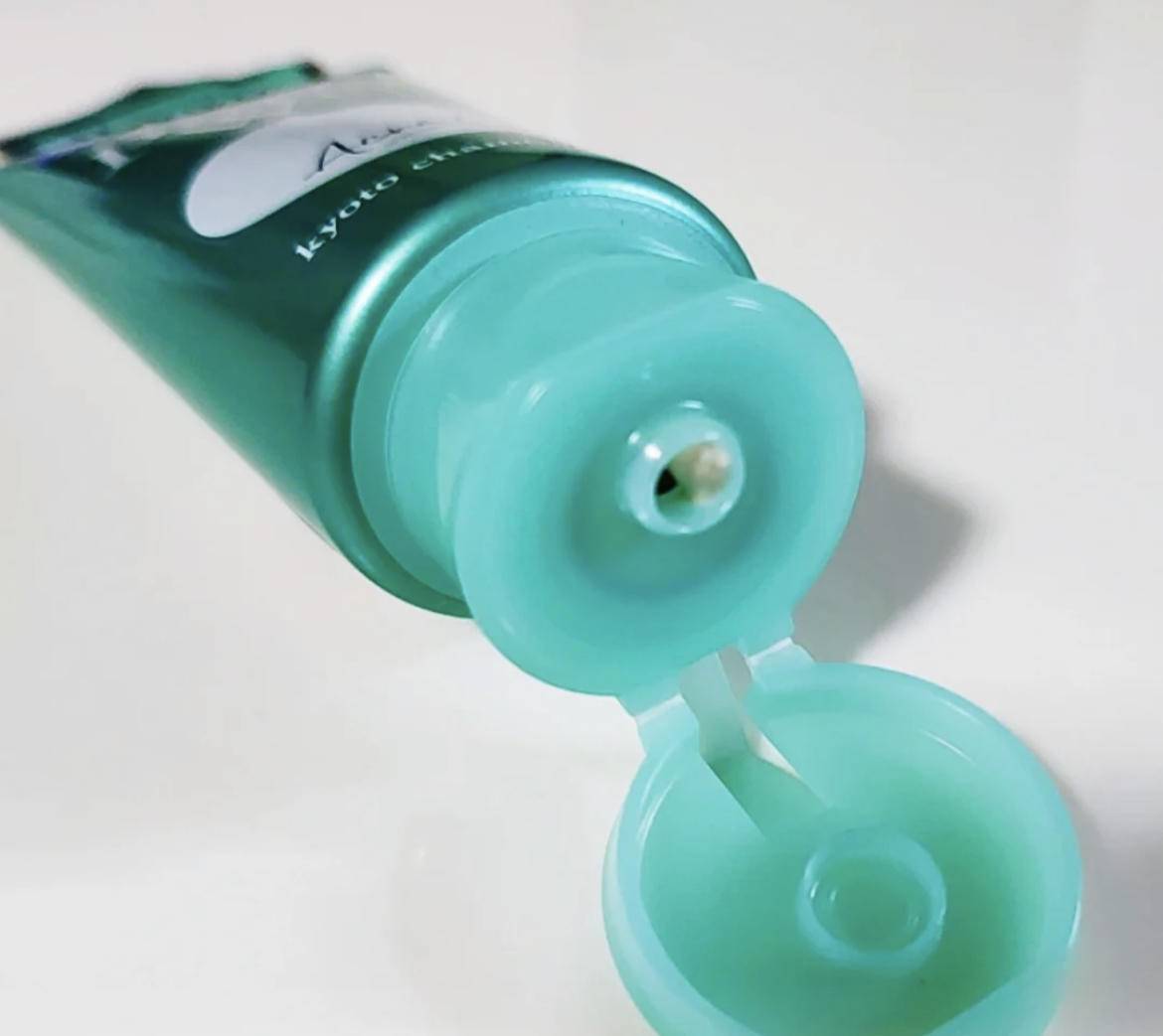 痘痘好多了脸一直红,痘痘反复没完没了