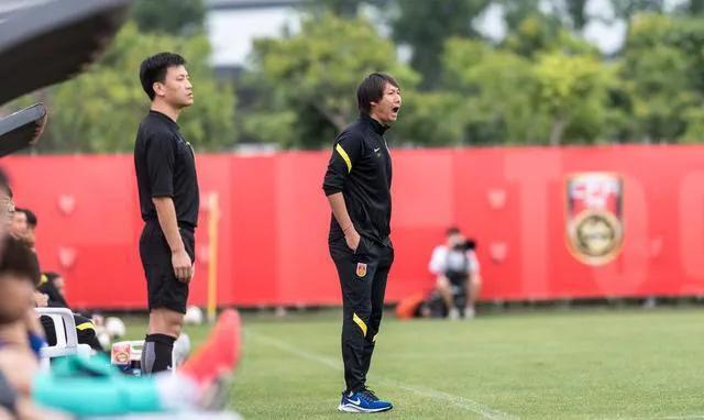 国足4比1采访,国足7-0狂胜恒大