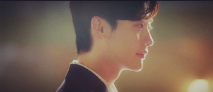 韩剧《死之咏赞》李钟硕零酬出演，又要秀一波演技了吗